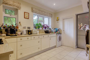 OP Kitchen/Breakfast/Diner- click for photo gallery